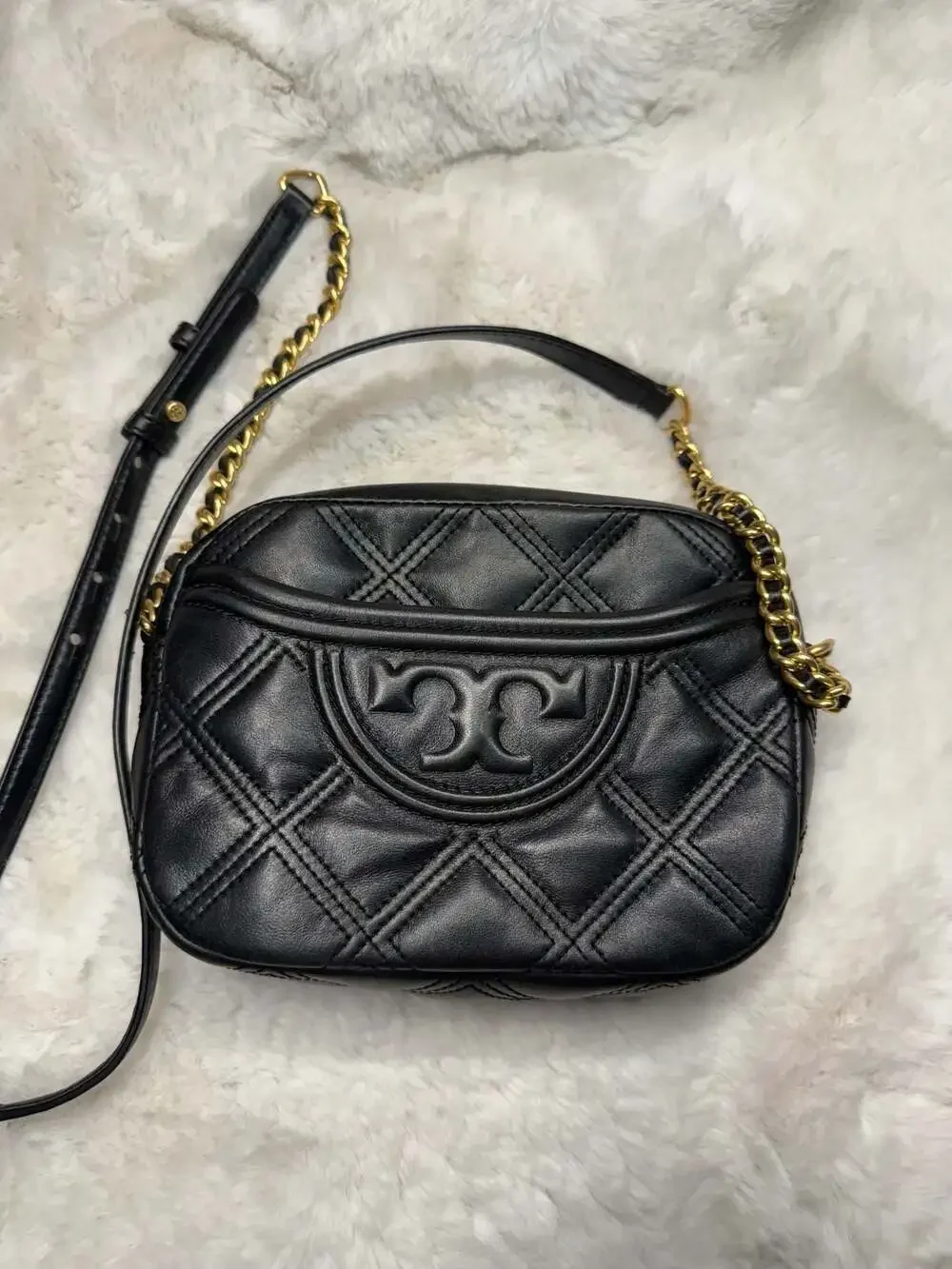 Tory Burch Fleming Soft Leather Camera Bag in Black